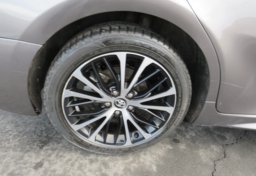 2020 Toyota Camry - Image 47