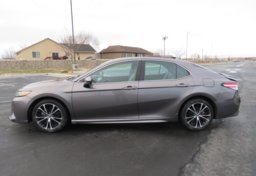 2020 Toyota Camry - Image 9