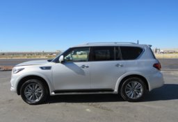 2021 Infiniti QX80 - Image 8