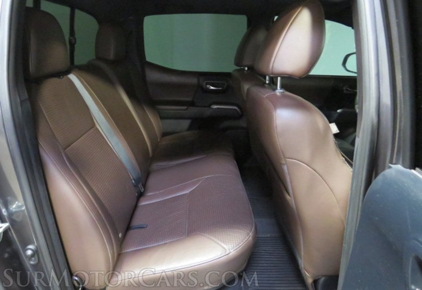 2016 Toyota Tacoma - Image 31