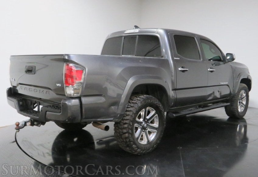 2016 Toyota Tacoma - Image 9