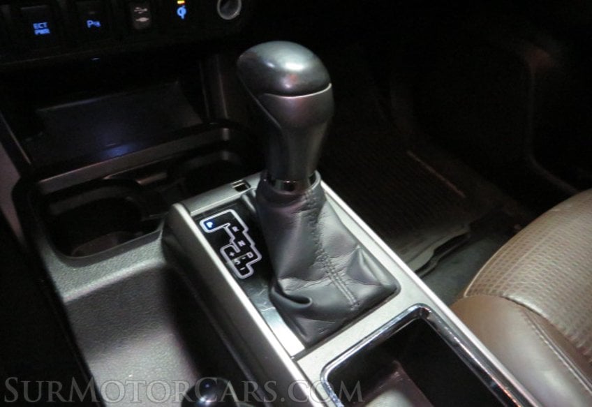 2016 Toyota Tacoma - Image 40