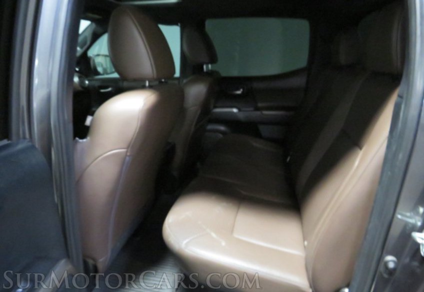 2016 Toyota Tacoma - Image 30