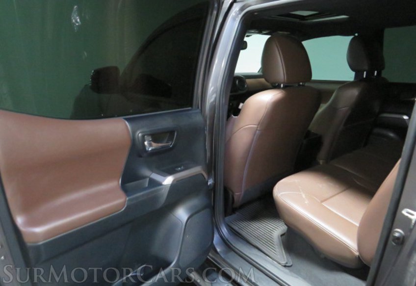 2016 Toyota Tacoma - Image 24