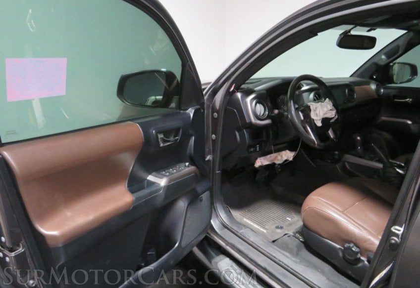 2016 Toyota Tacoma - Image 22