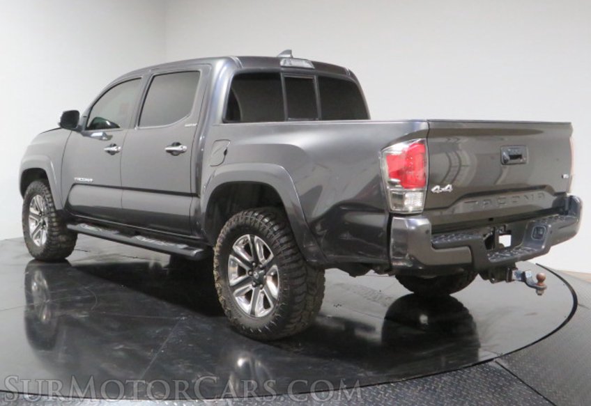 2016 Toyota Tacoma - Image 10