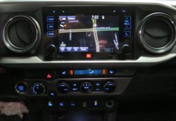 2016 Toyota Tacoma - Image 38