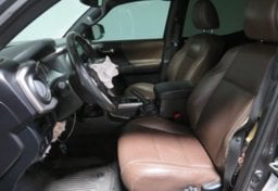 2016 Toyota Tacoma - Image 28