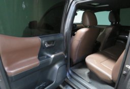 2016 Toyota Tacoma - Image 24