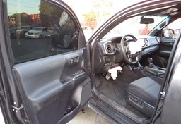 2021 Toyota Tacoma - Image 23