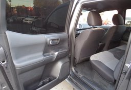 2021 Toyota Tacoma - Image 25