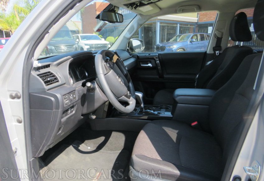 2022 Toyota 4Runner - Image 25