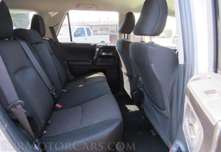 2022 Toyota 4Runner - Image 28