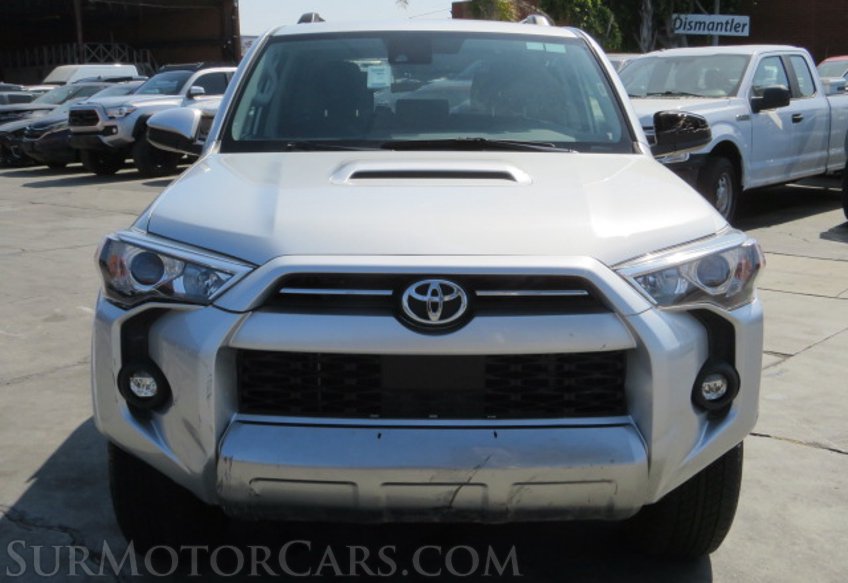 2022 Toyota 4Runner - Image 11