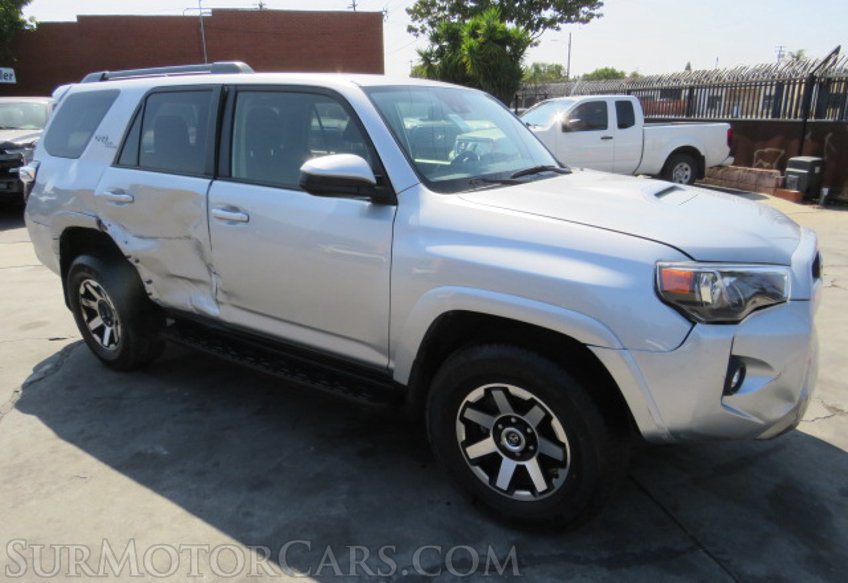 2022 Toyota 4Runner - Image 2