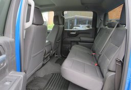 2022 Chevrolet Silverado 1500 - Image 32