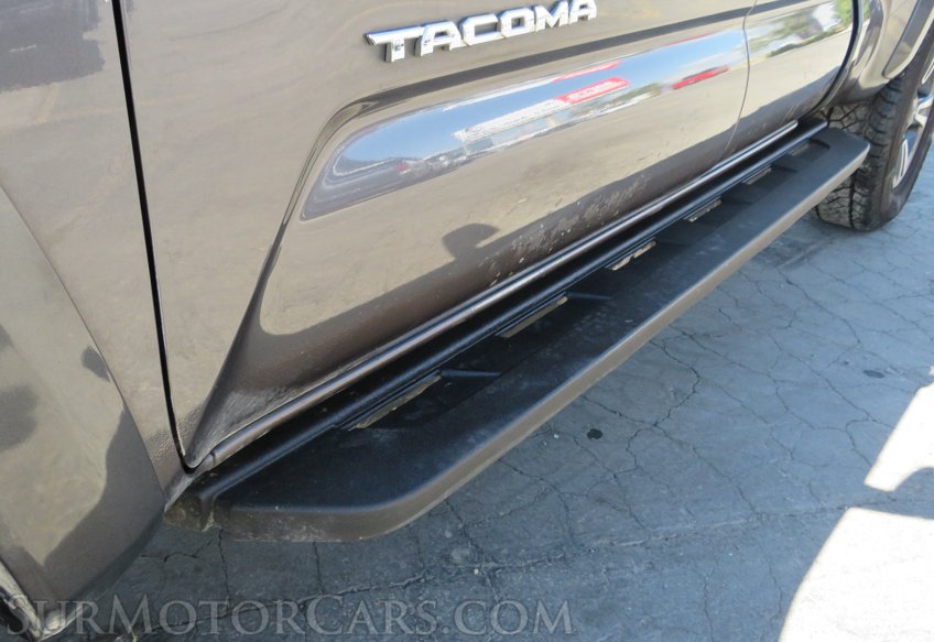 2016 Toyota Tacoma - Image 19