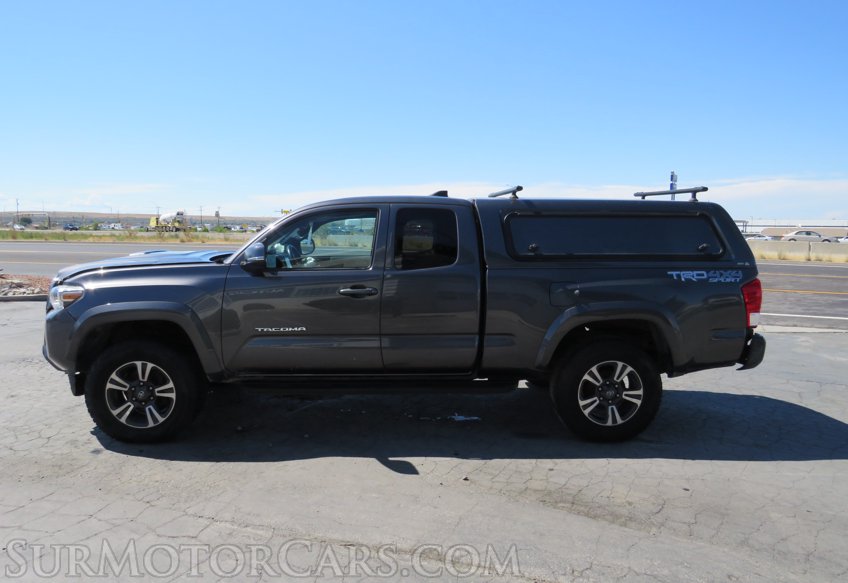 2016 Toyota Tacoma - Image 9