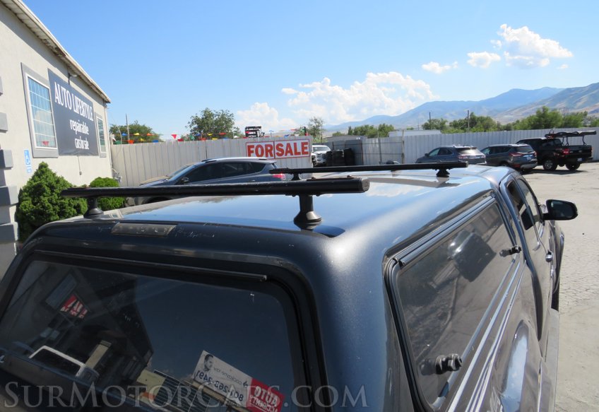 2016 Toyota Tacoma - Image 16