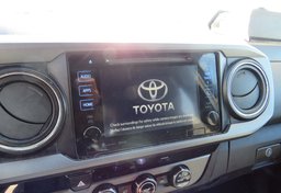 2016 Toyota Tacoma - Image 33