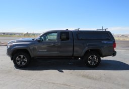 2016 Toyota Tacoma - Image 9