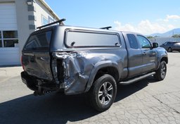 2016 Toyota Tacoma - Image 6
