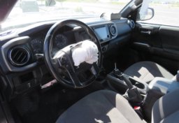 2016 Toyota Tacoma - Image 24