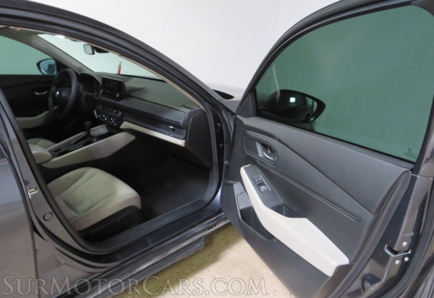 2023 Honda Accord - Image 27