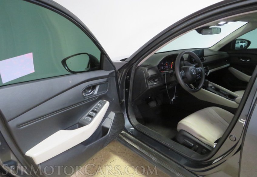 2023 Honda Accord - Image 18