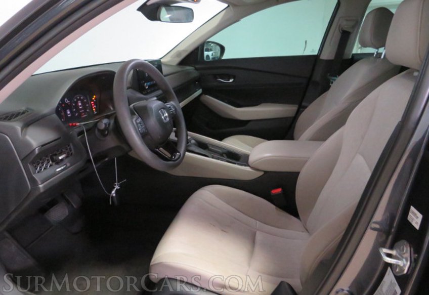 2023 Honda Accord - Image 19