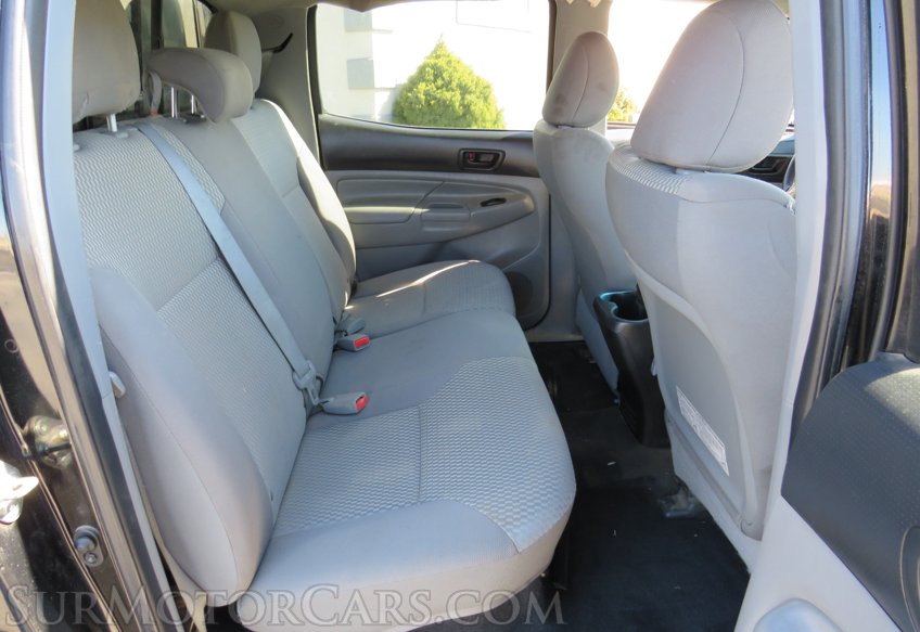 2015 Toyota Tacoma - Image 24