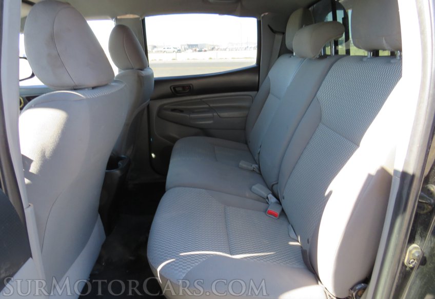 2015 Toyota Tacoma - Image 23