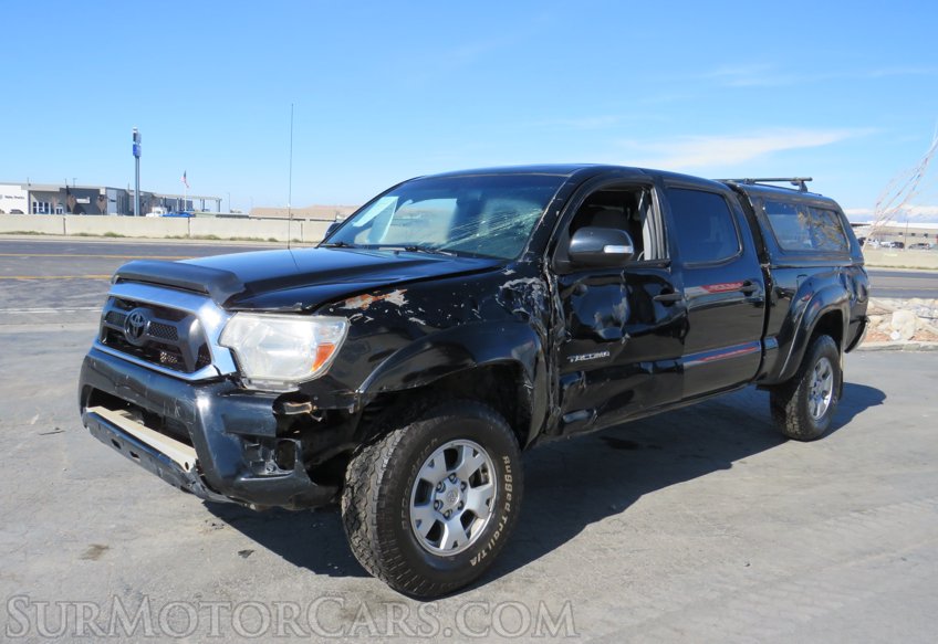 2015 Toyota Tacoma - Image 4