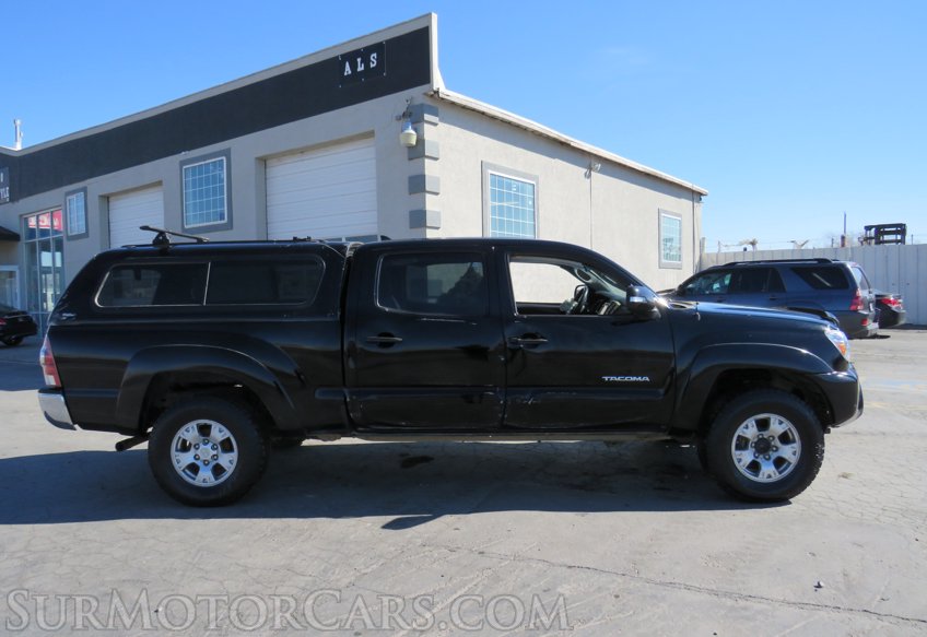 2015 Toyota Tacoma - Image 9