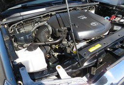 2015 Toyota Tacoma - Image 40