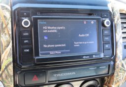 2015 Toyota Tacoma - Image 29