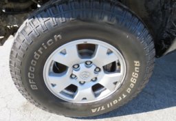 2015 Toyota Tacoma - Image 38