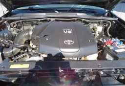 2015 Toyota Tacoma - Image 42