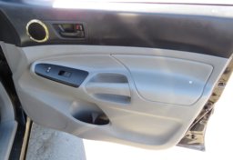 2015 Toyota Tacoma - Image 37