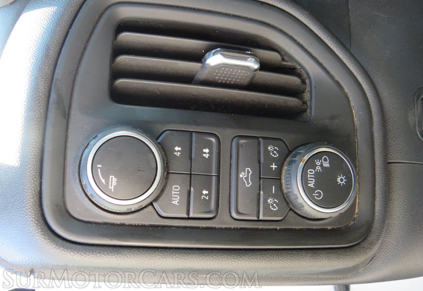 2019 Chevrolet Silverado 1500 - Image 44