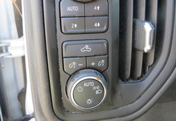 2019 Chevrolet Silverado 1500 - Image 41