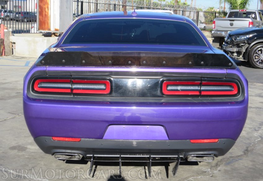 2016 Dodge Challenger - Image 11