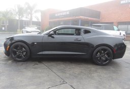 2017 Chevrolet Camaro - Image 5