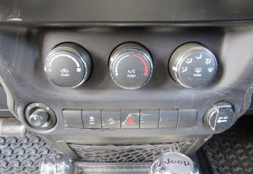 2014 Jeep Wrangler Unlimited - Image 42
