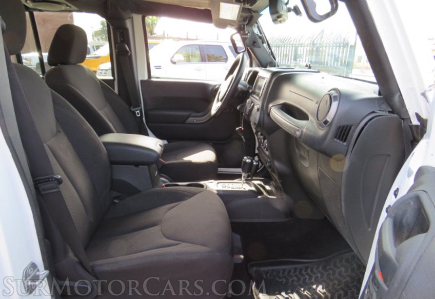 2014 Jeep Wrangler Unlimited - Image 26
