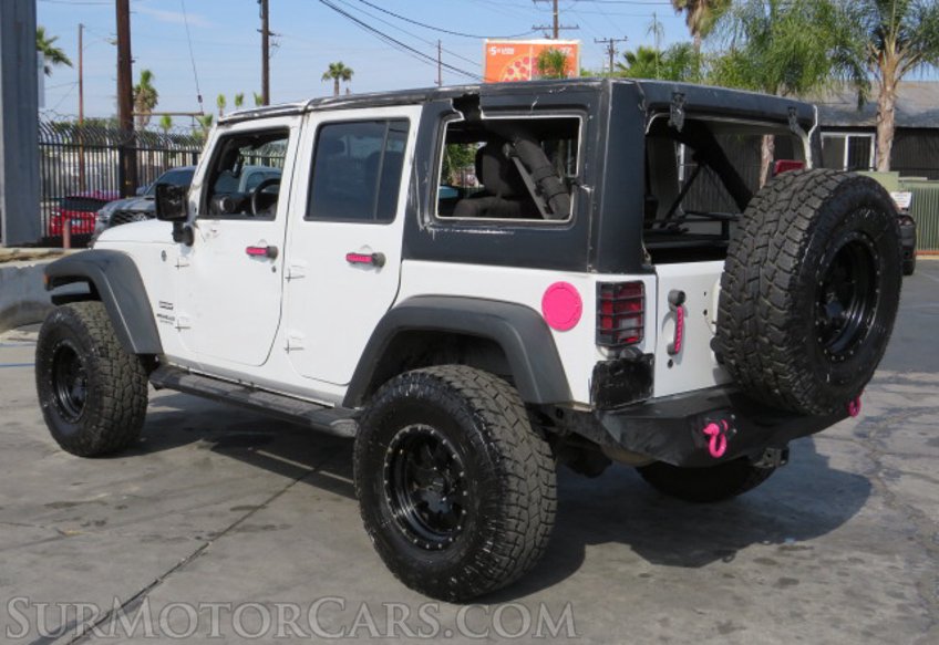 2014 Jeep Wrangler Unlimited - Image 8