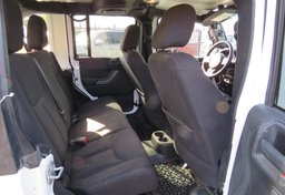 2014 Jeep Wrangler Unlimited - Image 32