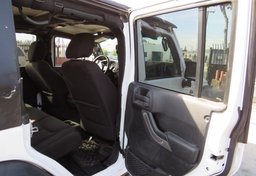 2014 Jeep Wrangler Unlimited - Image 24