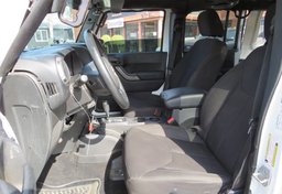 2014 Jeep Wrangler Unlimited - Image 25