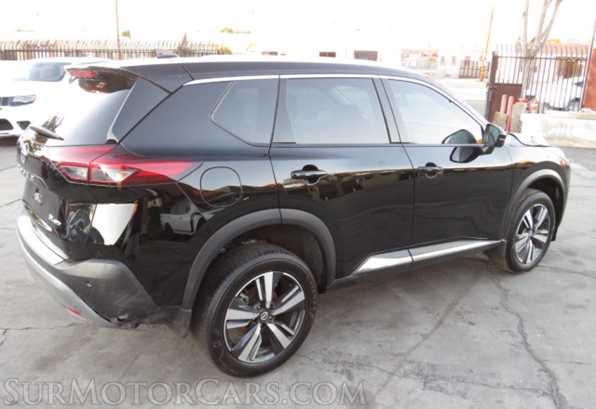 2021 Nissan Rogue - Image 10